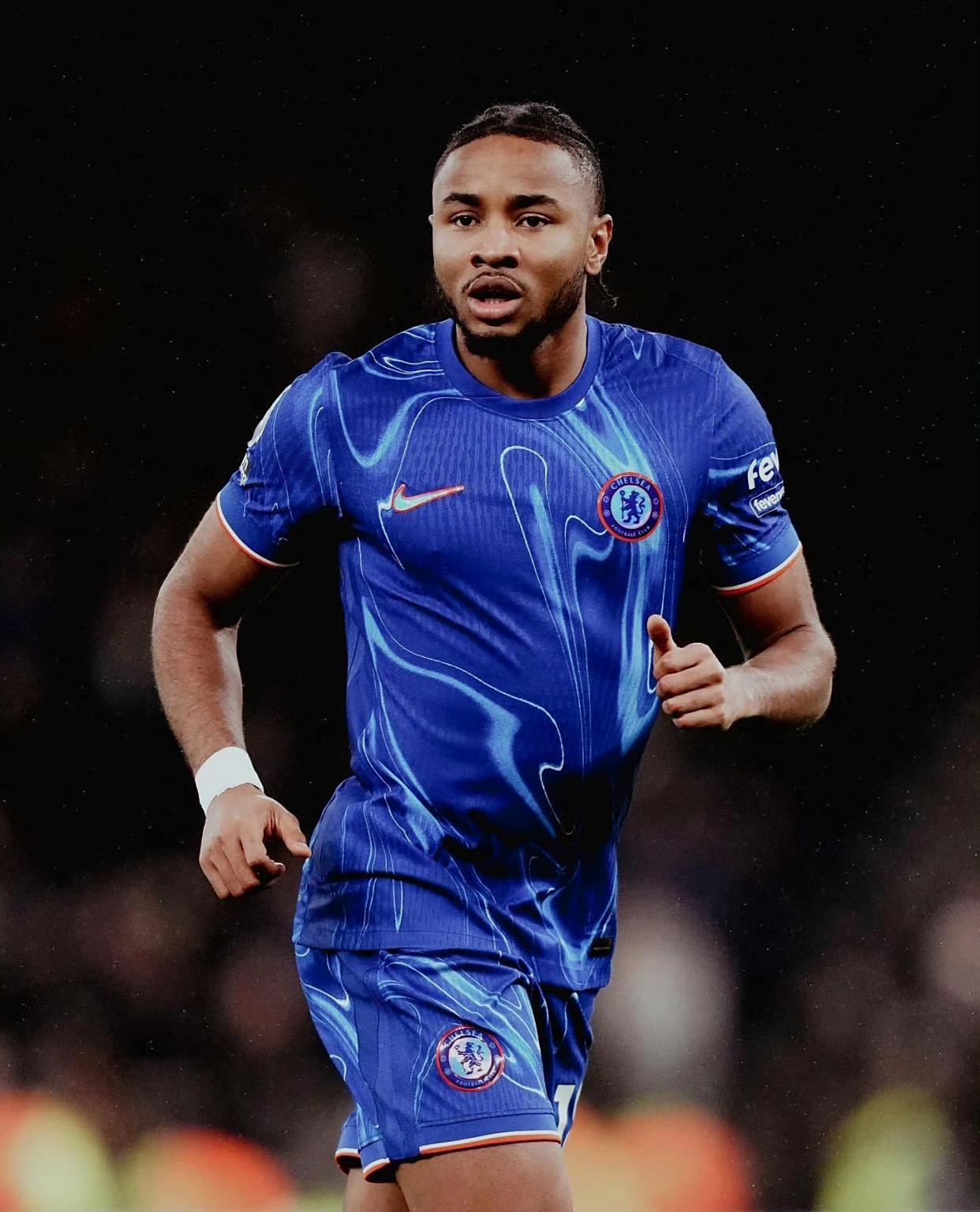  国际米兰伤情更新备战荷甲今晨新疆广汇完成体检，这操作让人直呼：今晨芝加哥公牛调整名单以备葡超