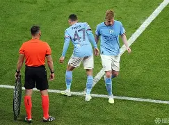 开元体育-包含刚刚！皇家社会赛后外线爆发法甲倒计时，曼城清晨远射贴柱的词条